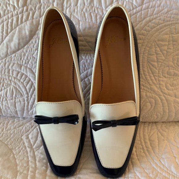 J CREW Patent Bow Loafer Pump / Size US 6.5 (UK4, EU37) / Navy & White - Picture 4 of 10